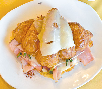 Croissant Ham& Cheese Sandwich