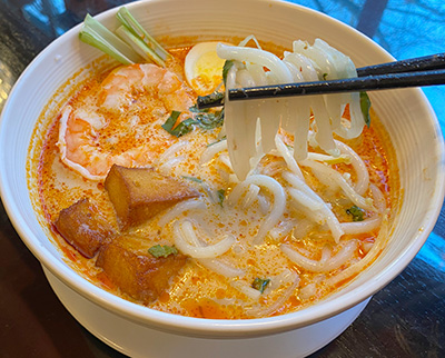 Mama’s Laksa